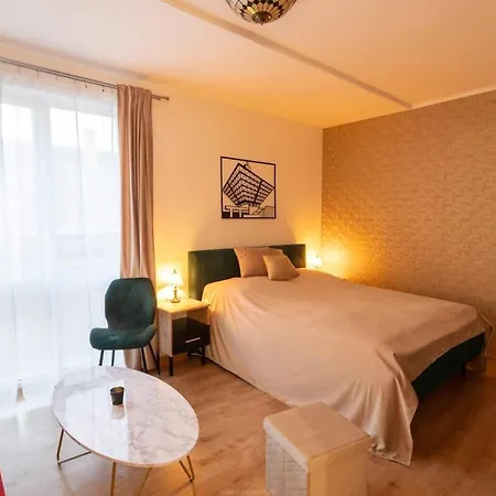 Double-tree By A&m ブラチスラヴァ